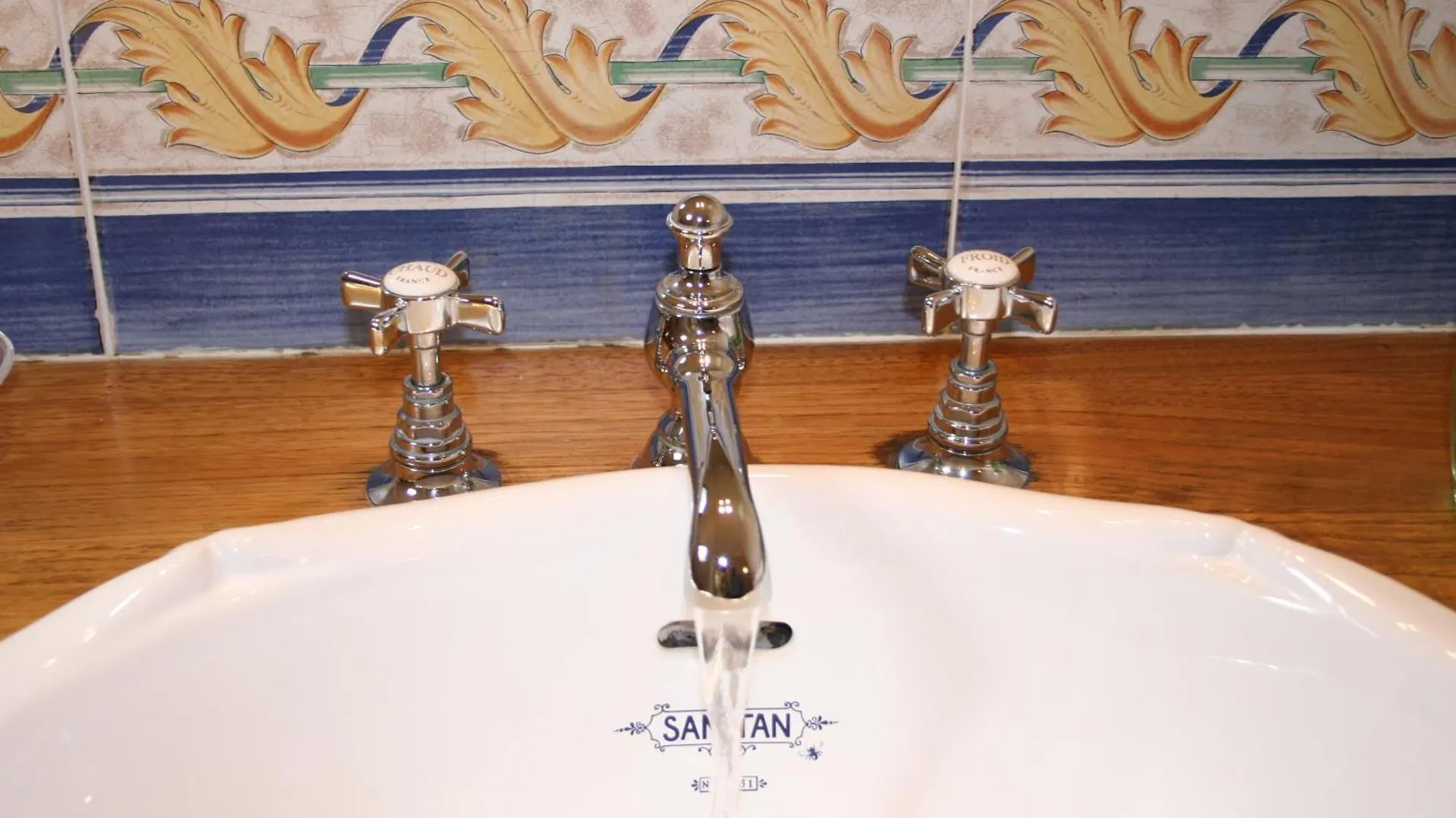 Manoir De Pommery Bed & Breakfast Sixt-sur-Aff
