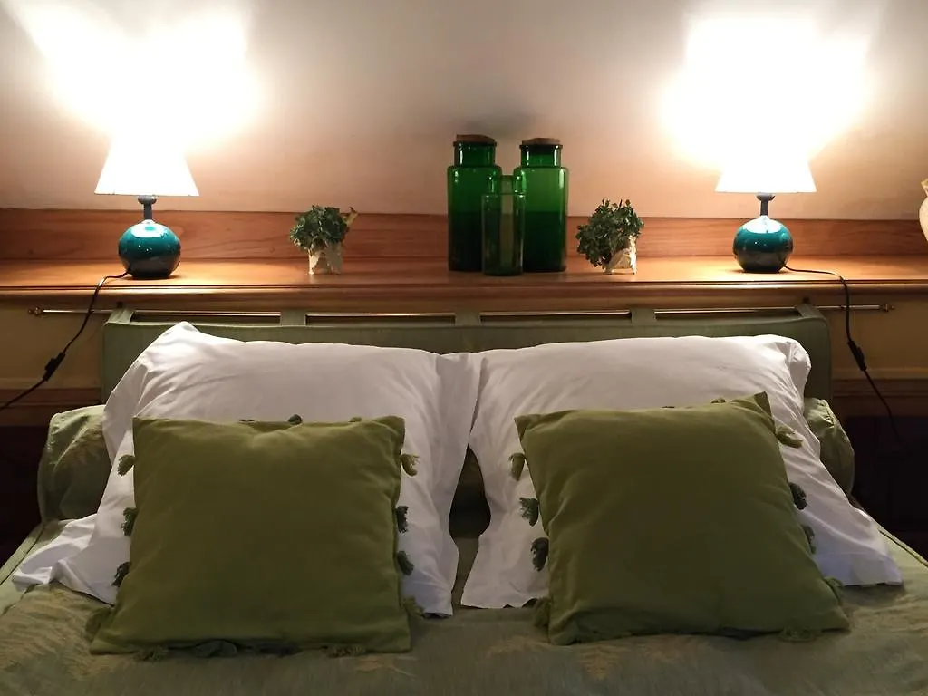 Manoir De Pommery Bed & Breakfast Sixt-sur-Aff France