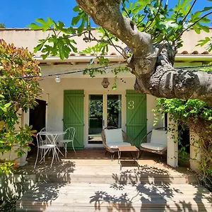 hotel-sous-les-figuiers.fr-provencehotel.com/